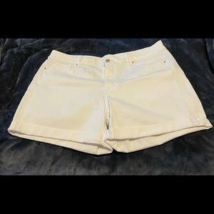 White House Black Market White Short